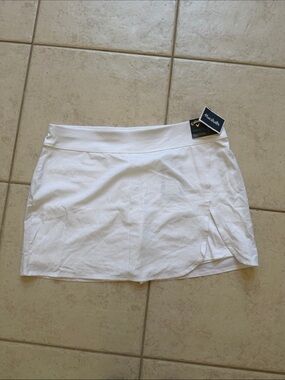 Callaway White Performance Golf Skort with Subtle Pleat